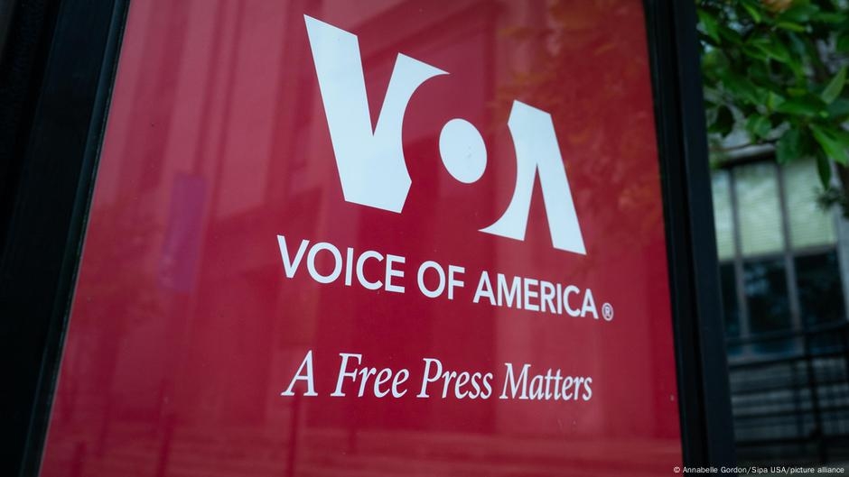 US updates: Trump admin slashes jobs at Voice of America – DW – 06/21/2025