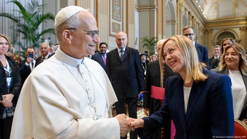 Pope Leo warns leaders about pitfalls of AI – DW – 06/21/2025