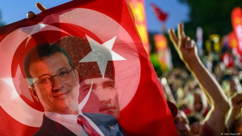 Turkey: Istanbul mayor Imamoglu hit with jail term  – DW – 07/16/2025