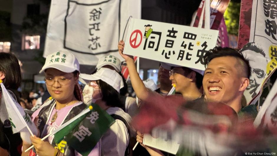 Taiwan warns of Chinese interference before recall vote – DW – 07/23/2025