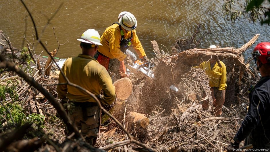Texas flood: Rescue hindered by heavy rain forecast – DW – 07/15/2025