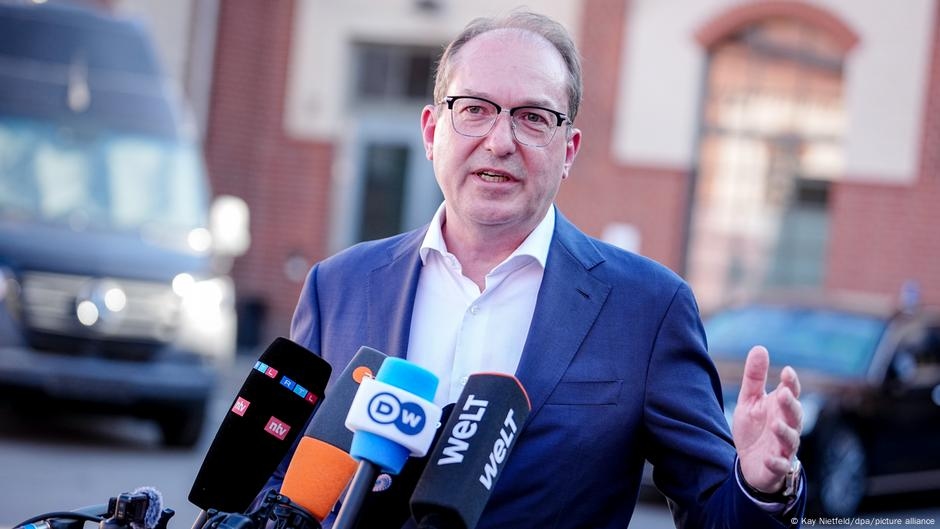Germany updates: Dobrindt talks migration with EU ministers – DW – 07/18/2025