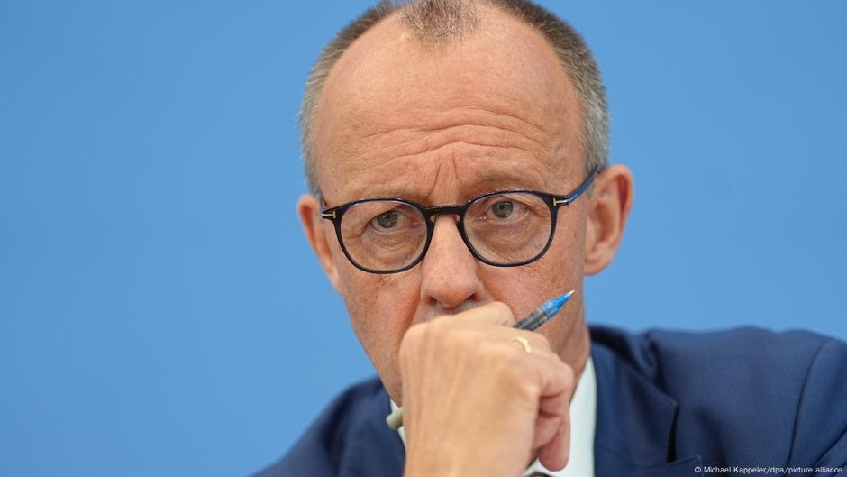 Germany updates: Merz meets Jordan's King over Gaza airlift – DW – 07/29/2025