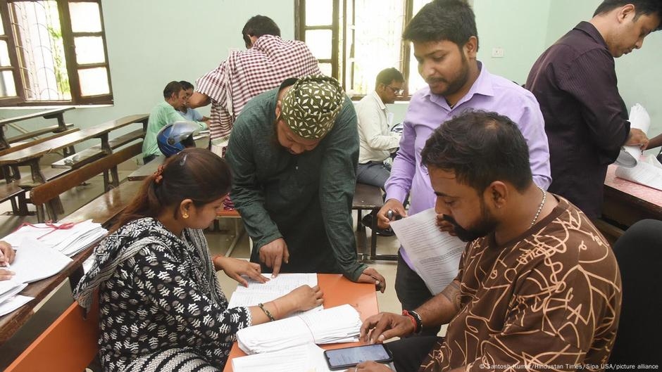 Why is India rechecking 80 million voters in Bihar? – DW – 07/24/2025