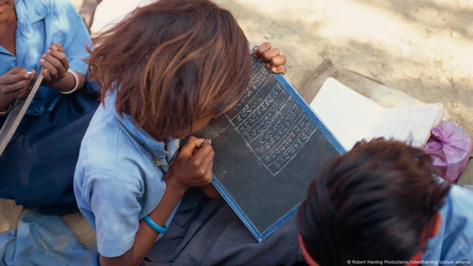 India: School children killed in Rajasthan as roof collapses – DW – 07/25/2025