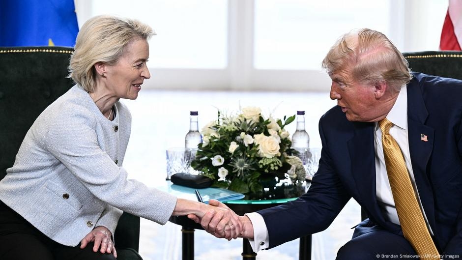 Trump meets EU chief in push to clinch trade deal – DW – 07/27/2025