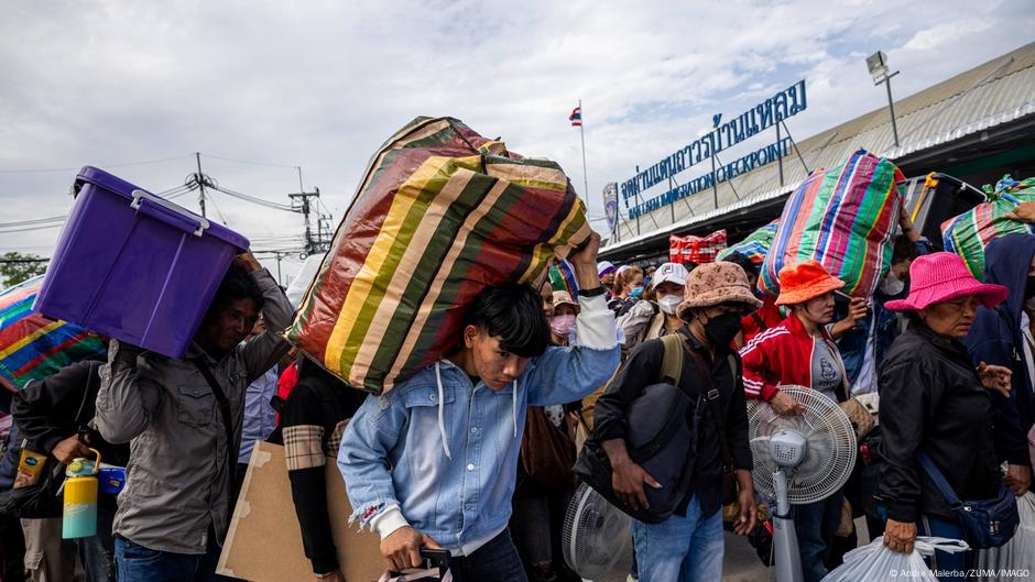 As Thai-Cambodia truce nears, evacuees speak out – DW – 07/28/2025