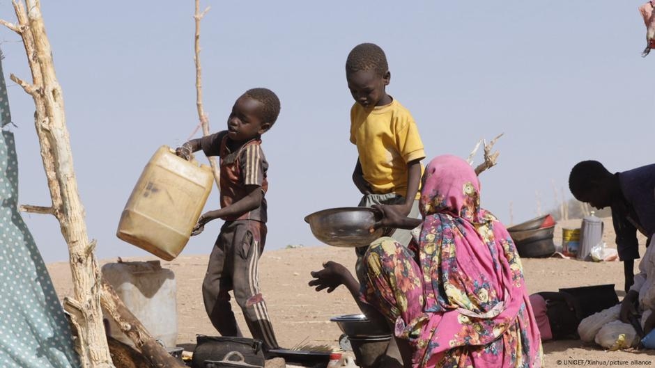 A Sudanese city is starving: What can be done to help? – DW – 08/07/2025