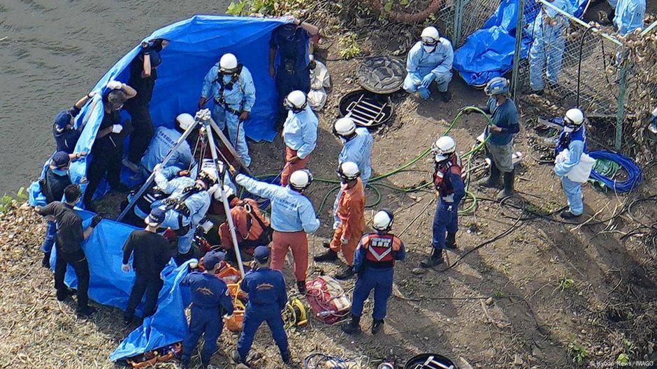Japan: Four workers dead after falling into manhole – DW – 08/03/2025