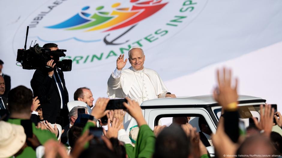 Pope's 'Jubilee of Youth' ends with mass for 1 million – DW – 08/03/2025
