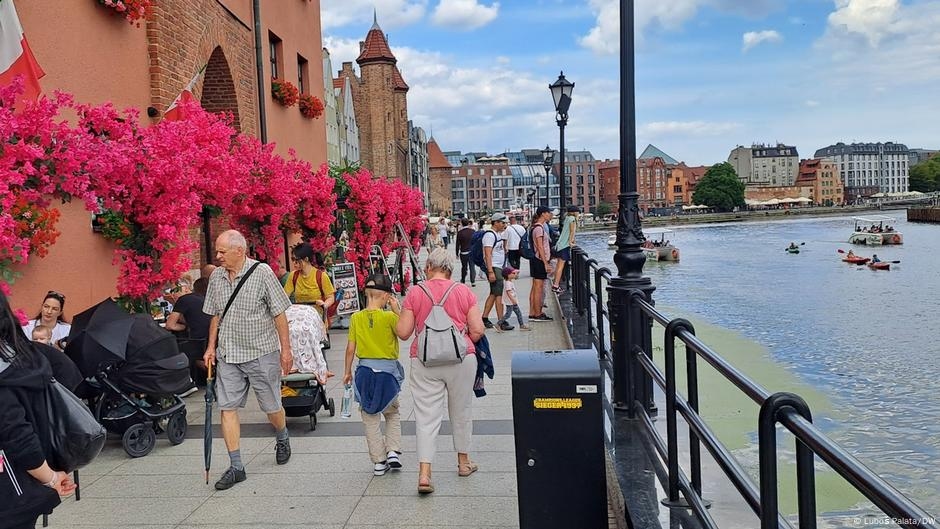 Poland is the new Croatia for Czech tourists – DW – 08/13/2025