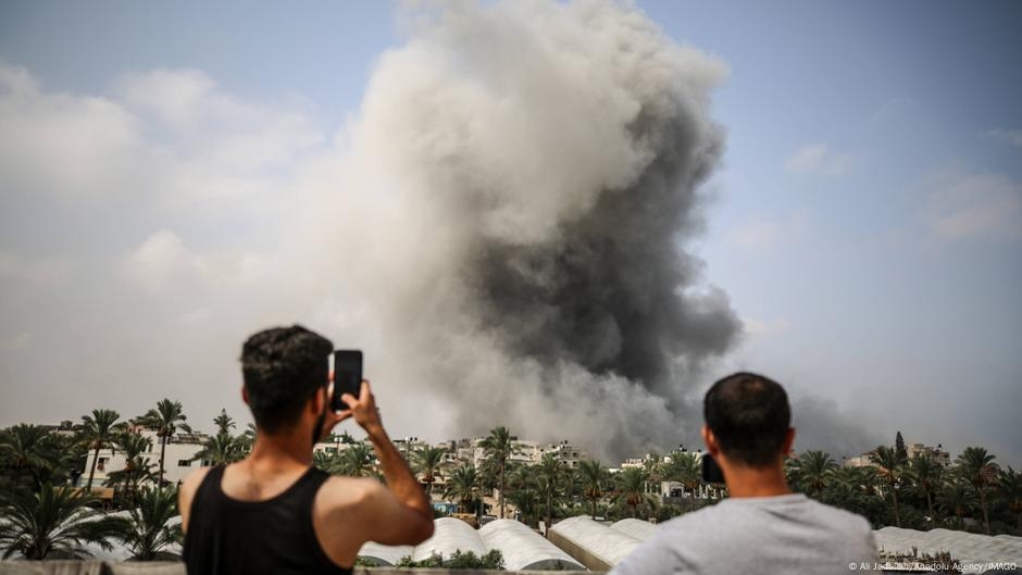 Gaza updates: Israeli military approves takeover plan – DW – 08/13/2025