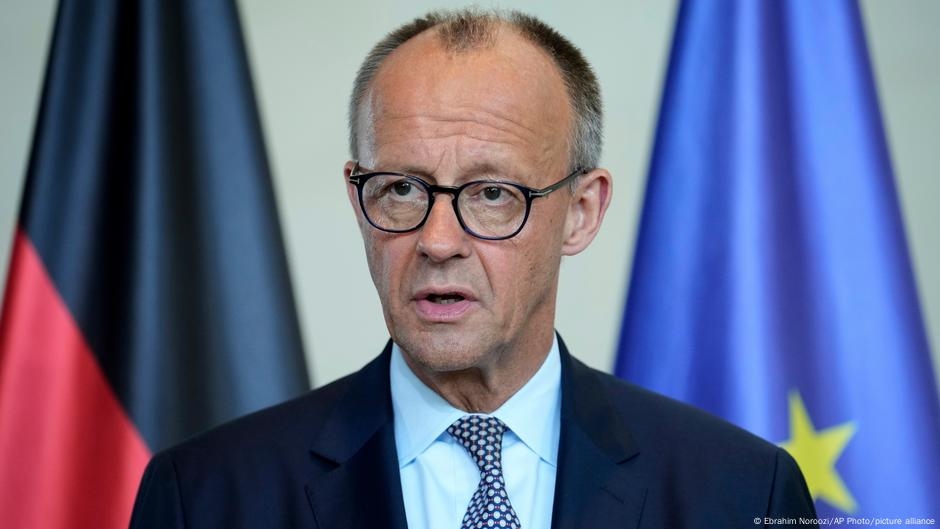 Germany updates: Merz backs possible Putin-Zelenskyy meeting – DW – 08/16/2025