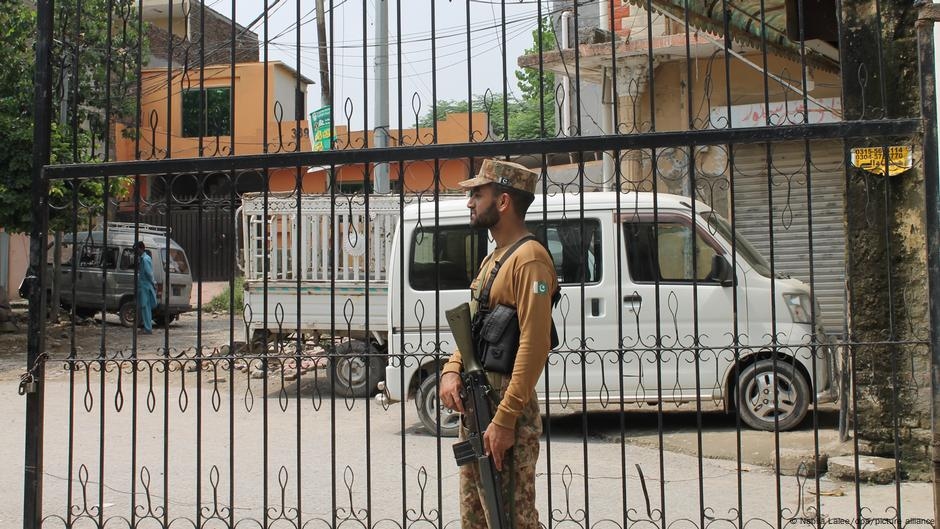 Pakistan deports Afghans with German resettlement rights – DW – 08/18/2025