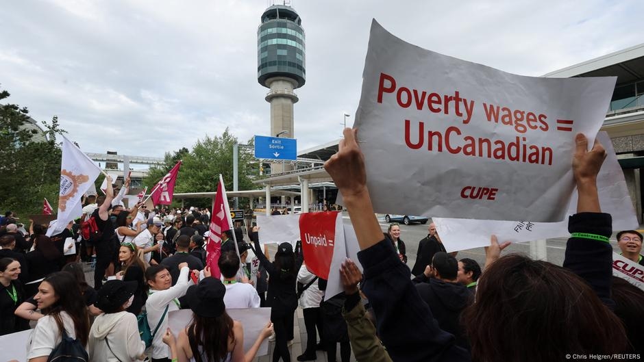 Air Canada strike: Cabin crew defy return to work order – DW – 08/17/2025