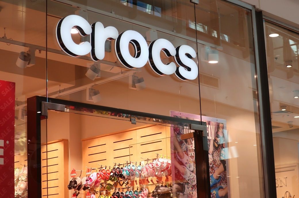 US' Crocs Q1 revenue flat; withdraws FY25 outlook amid trade risks