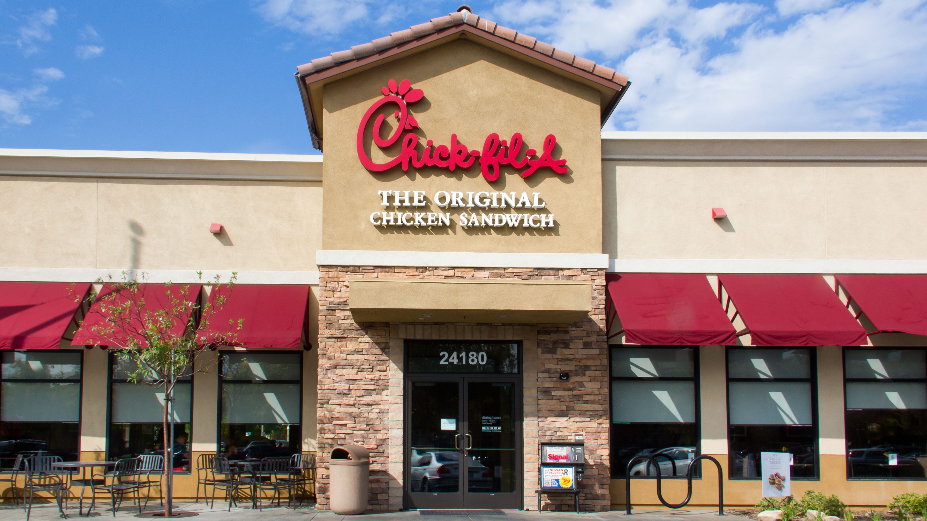 Chick-fil-A shoots down customer complaints about rumored straw change