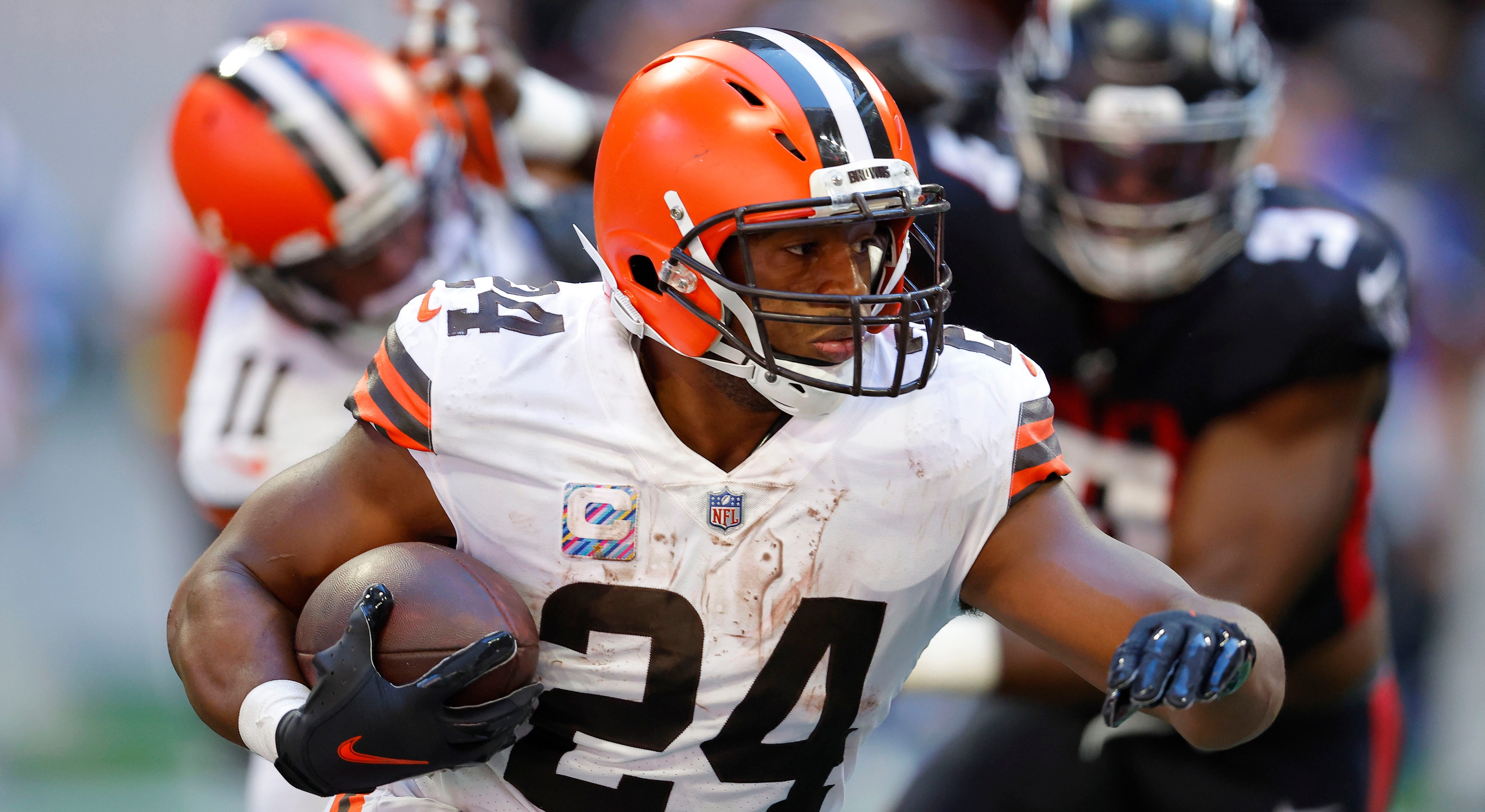 Nick Chubb signs 1-year deal with Texans as former Browns star looks to revamp career: report