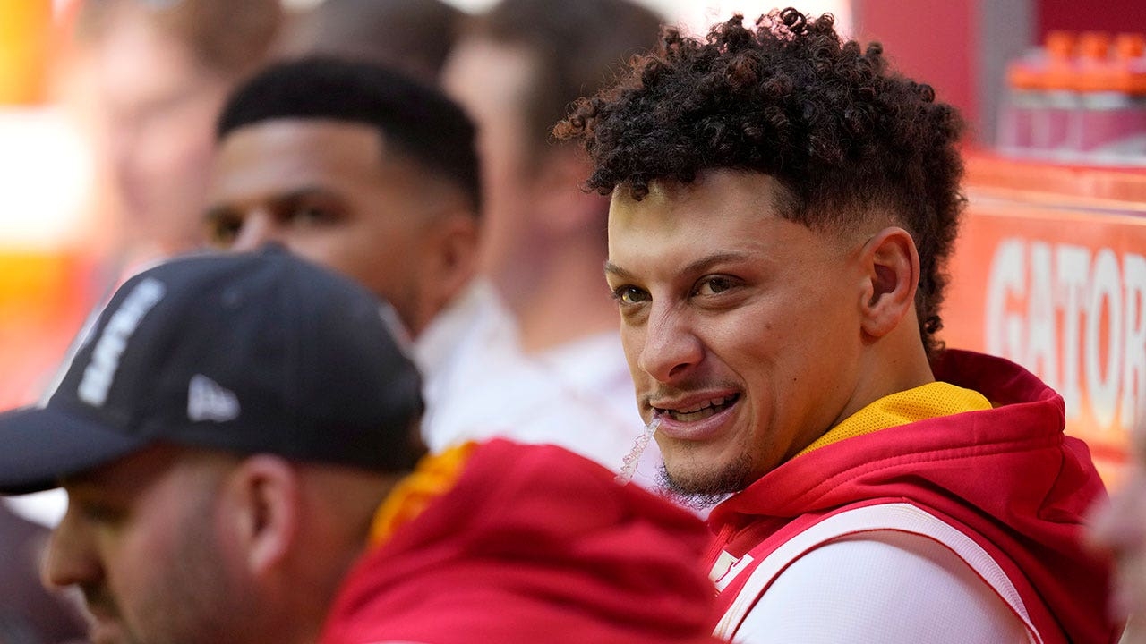 Patrick Mahomes nearly quit football in high school, mother says