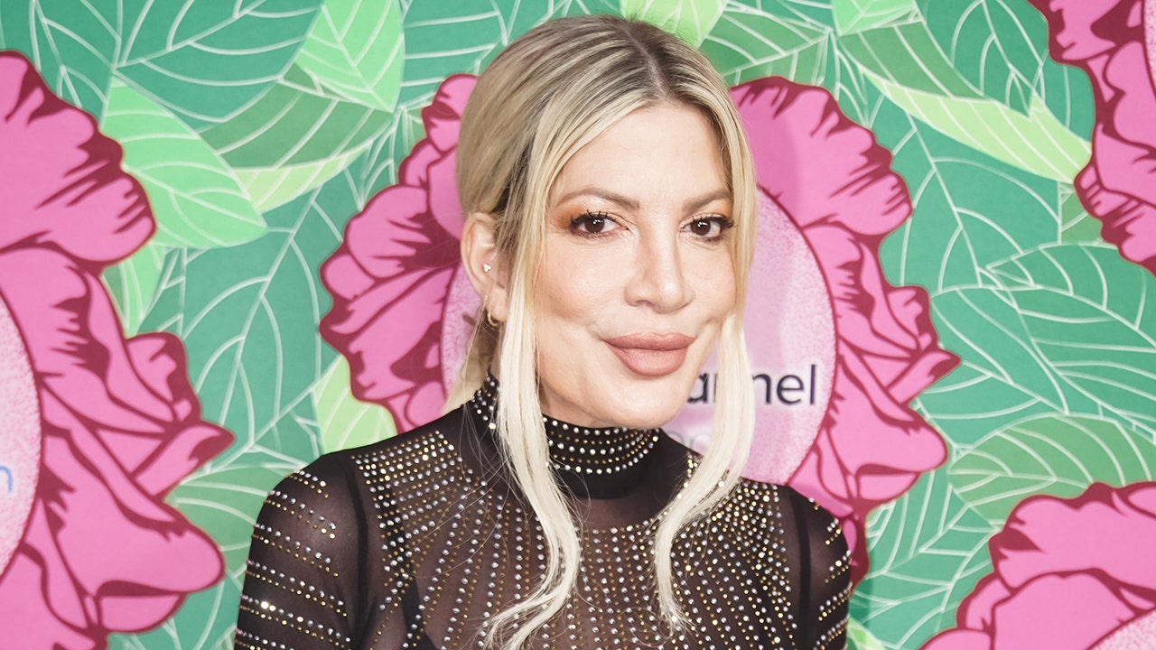 Tori Spelling admits a question from her daughter pushed her to divorce Dean McDermott