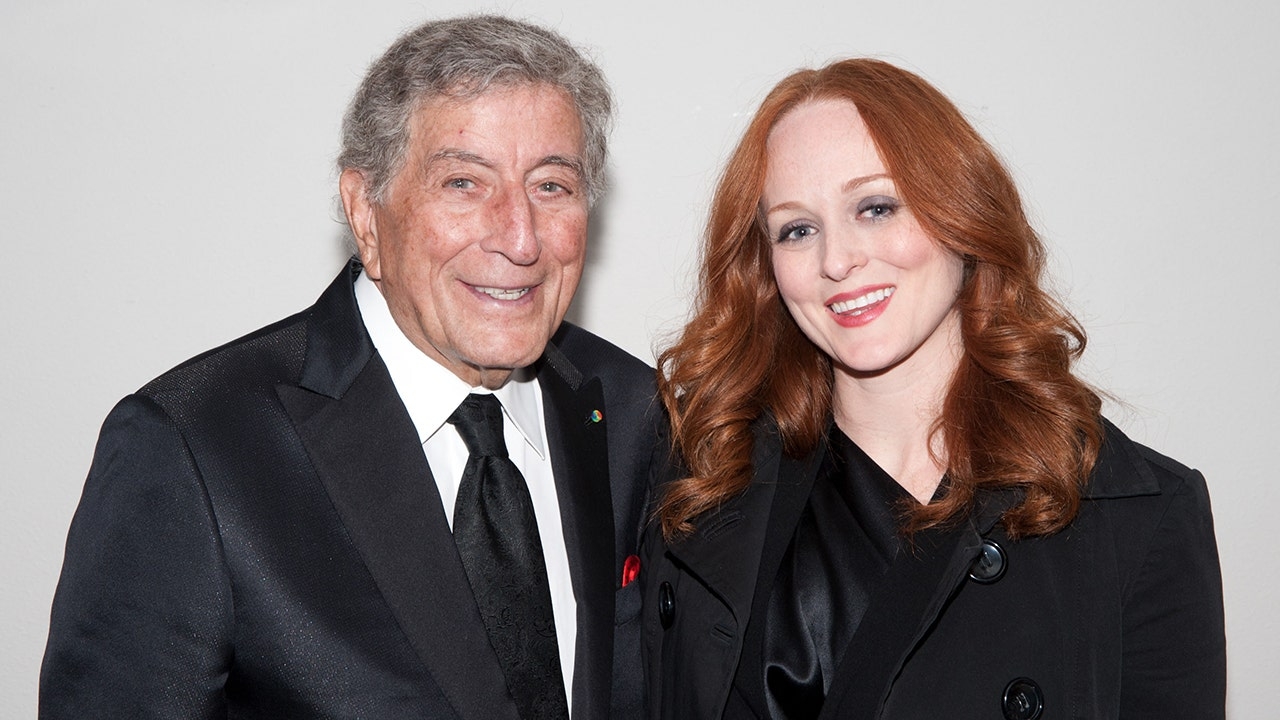 Tony Bennett's daughters claim brother took advantage of their father for financial gain in new lawsuit