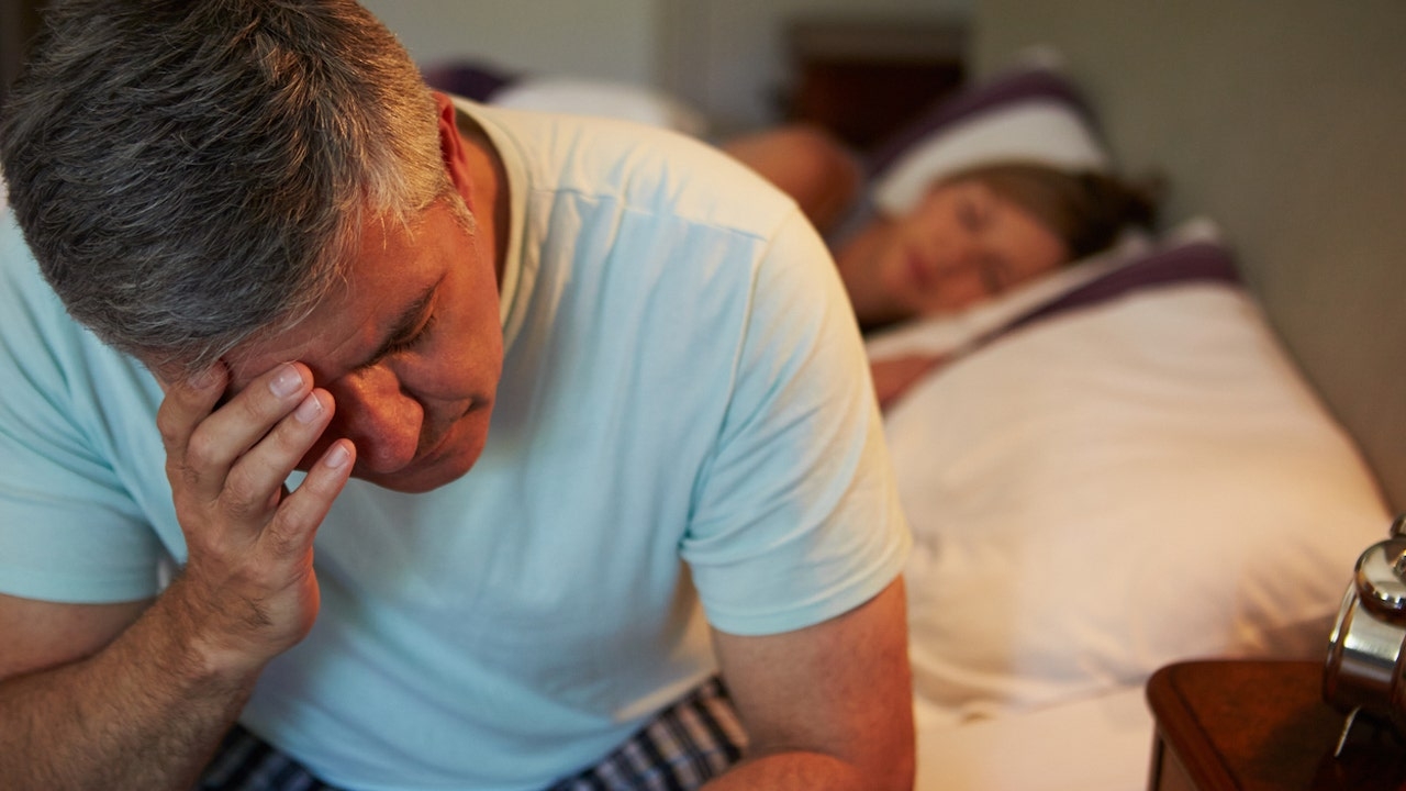 Here's why 90% of Americans don't sleep through the night, according to expert