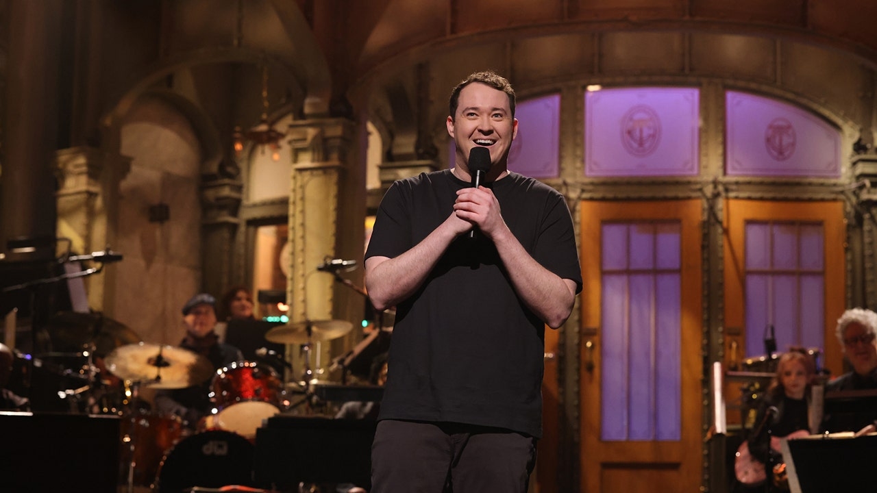 A-list comedian Shane Gillis returning to host 'SNL' for second time since being fired from sketch show