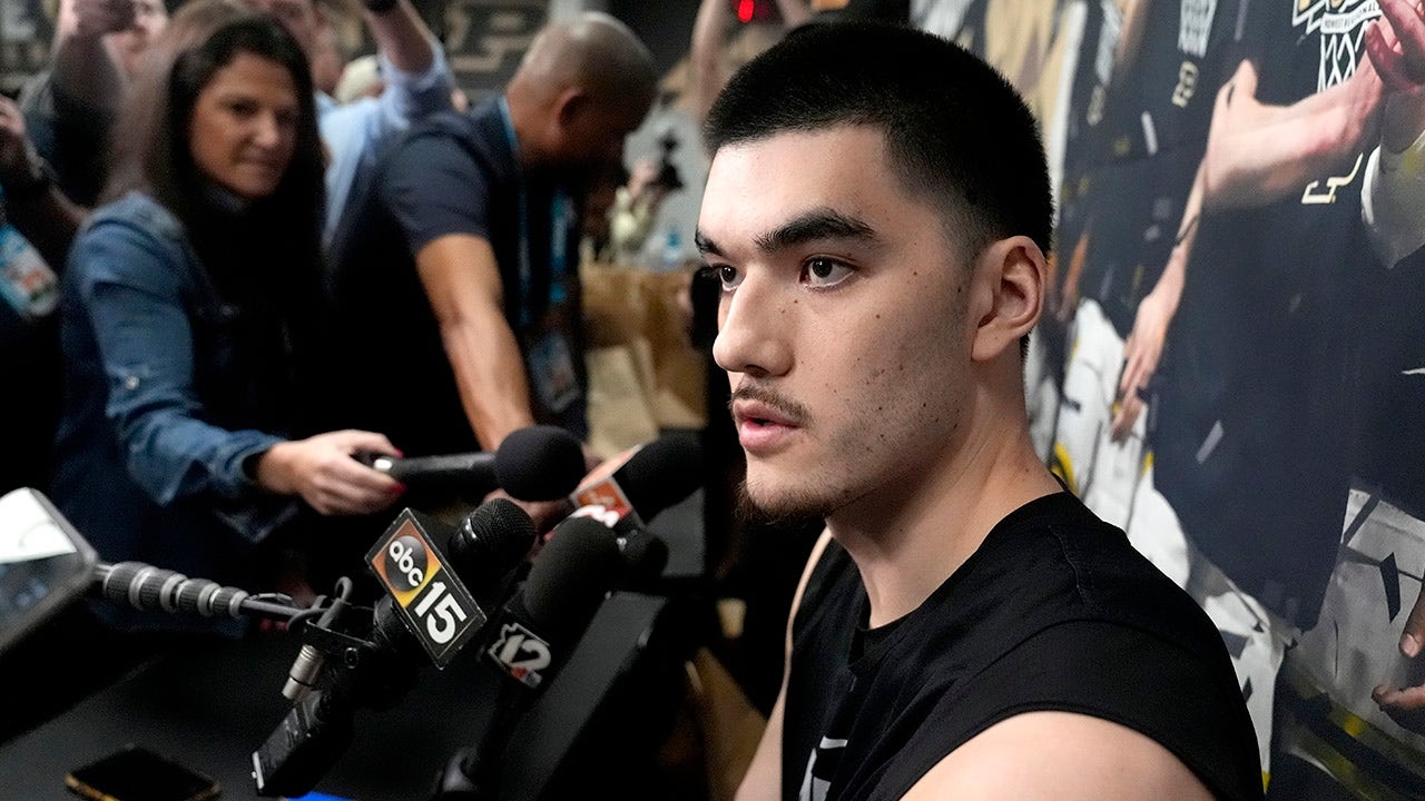 Grizzlies' 7-foot-4 phenom allegedly blazed through 55-mph zone in Indiana