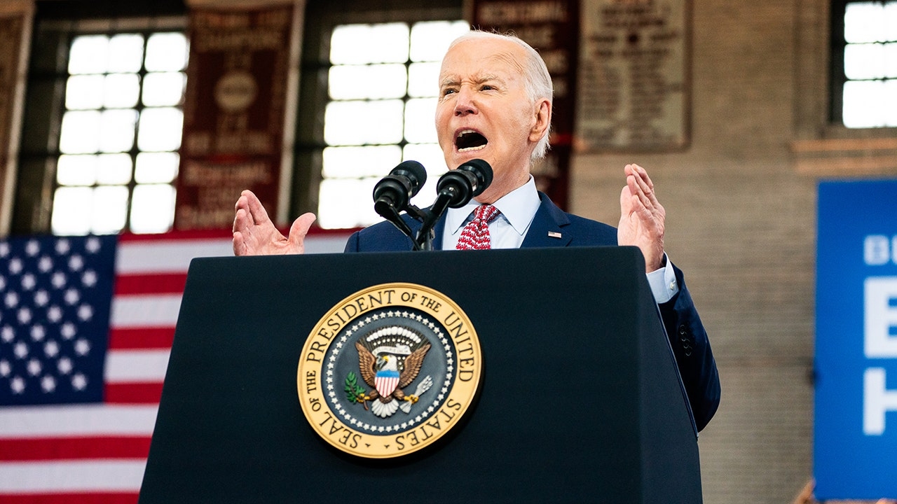 Fox News' Peter Doocy reveals history of questioning Biden's mental fitness