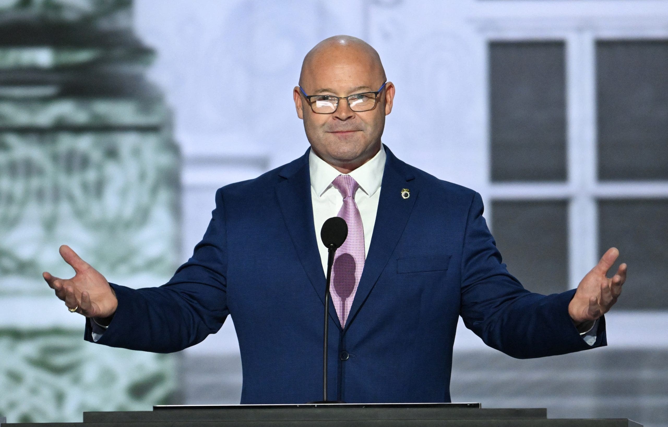 Teamsters' boss O'Brien lauds Trump tariffs, says attention should be on ‘massive' CEO compensation