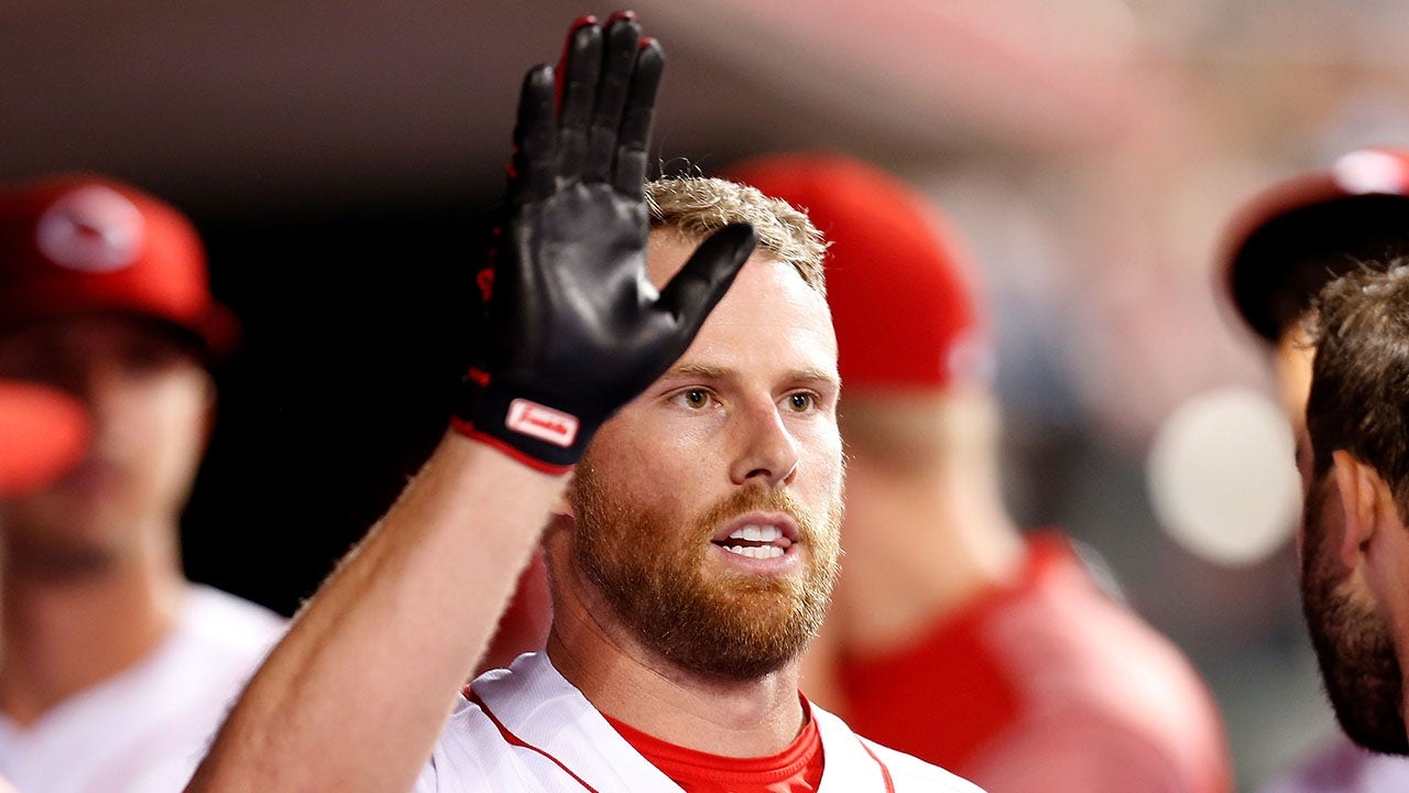 Ex-MLB star says he would 'no longer support' Trump if US goes to war