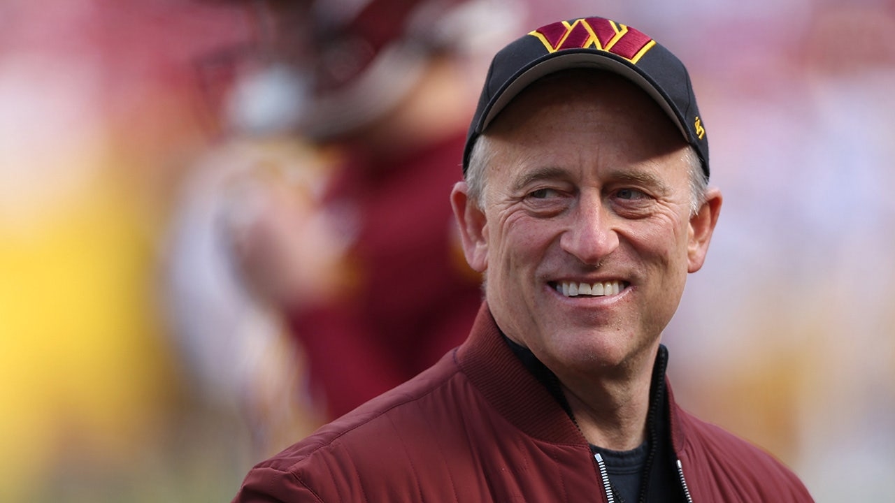 Commanders owner Josh Harris says Redskins name won't return with new stadium: 'Not looking back'