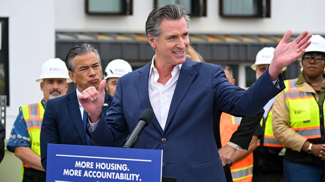 Newsom's free-phone giveaway to state business leaders paid for by nonprofit run by ex-staffers