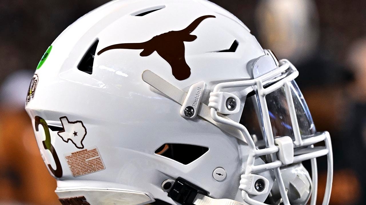 Texas football player told police he was taking recruits to strip club during DWI arrest, authorities say