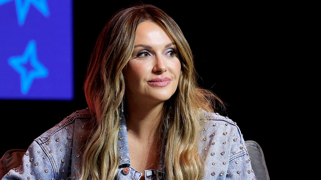 Country singer Carly Pearce's ‘debilitating chest pain' led to chronic heart condition diagnosis