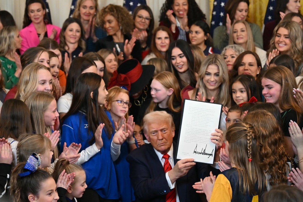 Former UPenn swimmer celebrates Trump's women's sports order, says Lia Thomas saga was 'dark time'