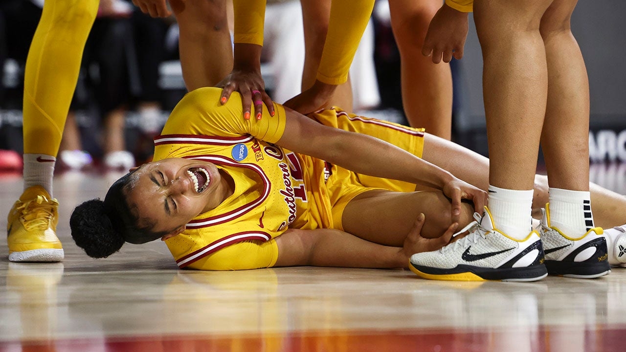 USC's JuJu Watkins suffers devastating knee injury in March Madness game