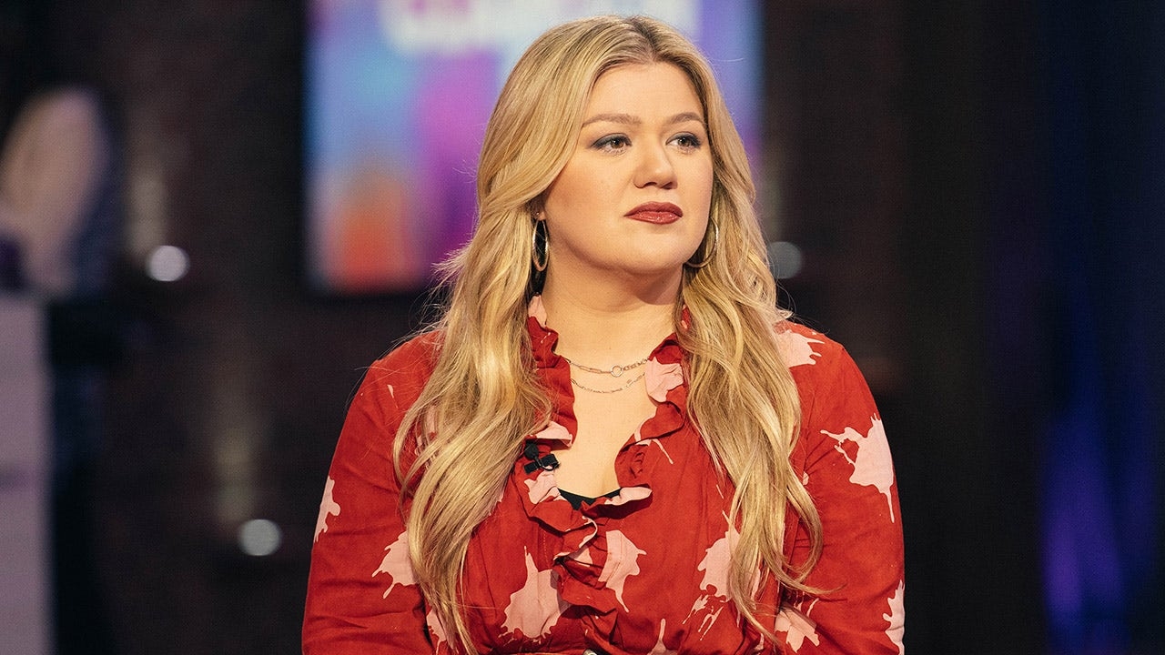 Kelly Clarkson confesses she's ‘lost' a lot as she returns to talk show after mysterious absence
