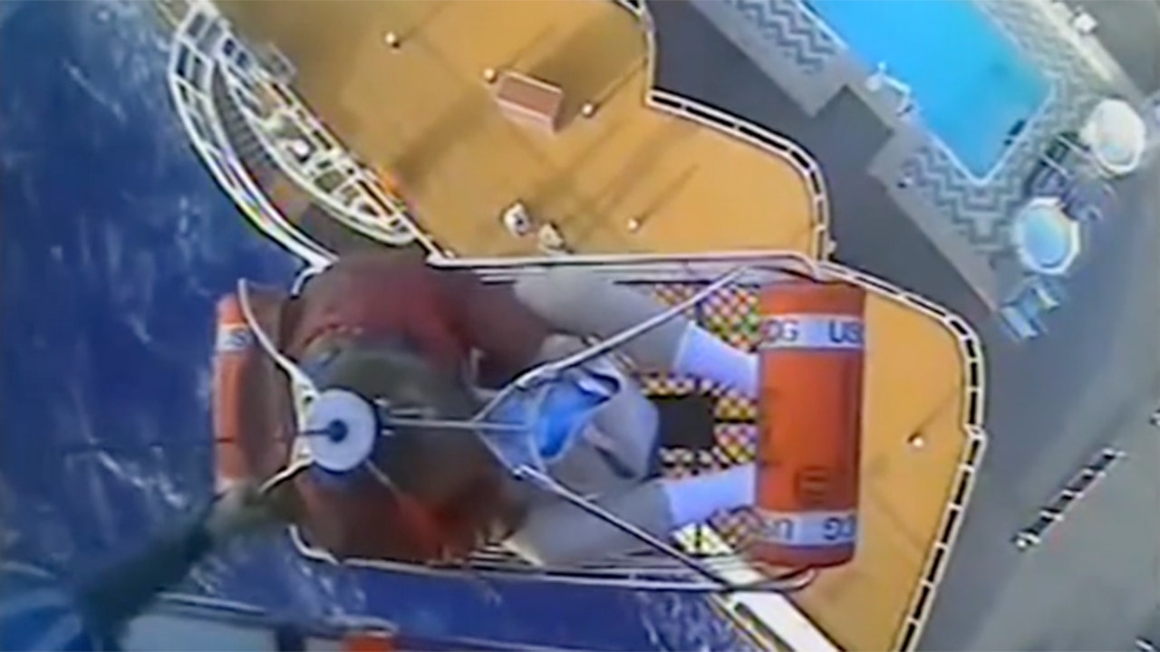 Coast Guard airlift cruise ship passenger who had strokes 300 miles off Hawaii coast