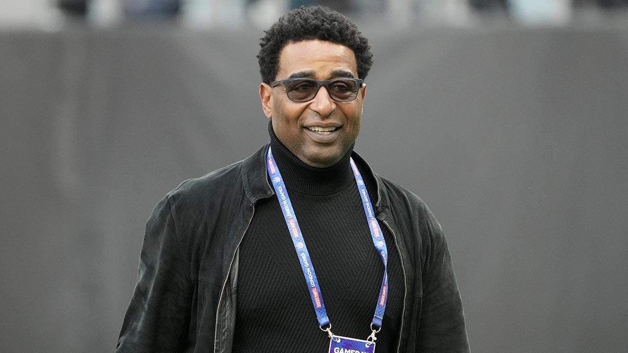 Former NFL star Cris Carter rails against Shedeur Sanders' decision-making throughout NFL Draft process