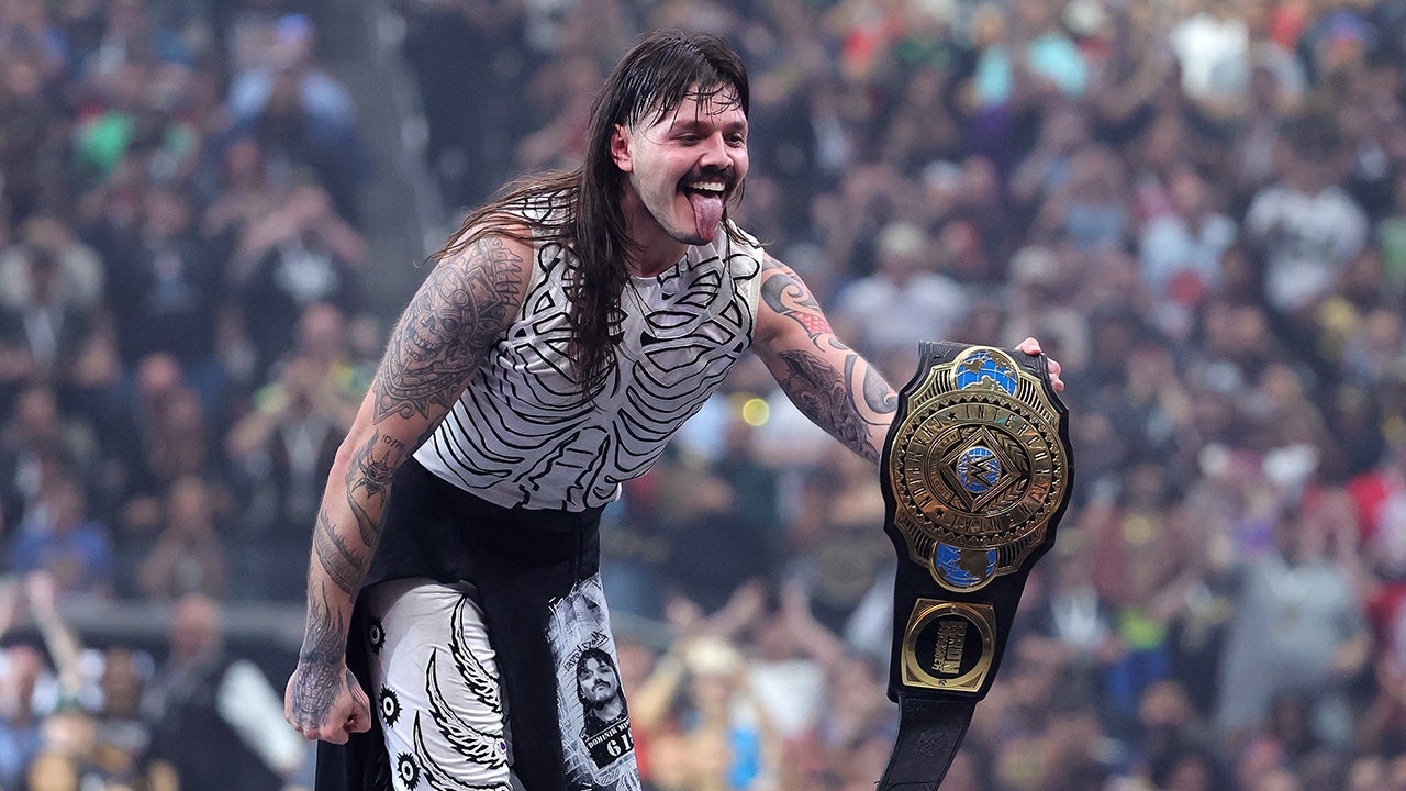 Dominik Mysterio crafts epic WrestleMania moment with Intercontinental Championship victory