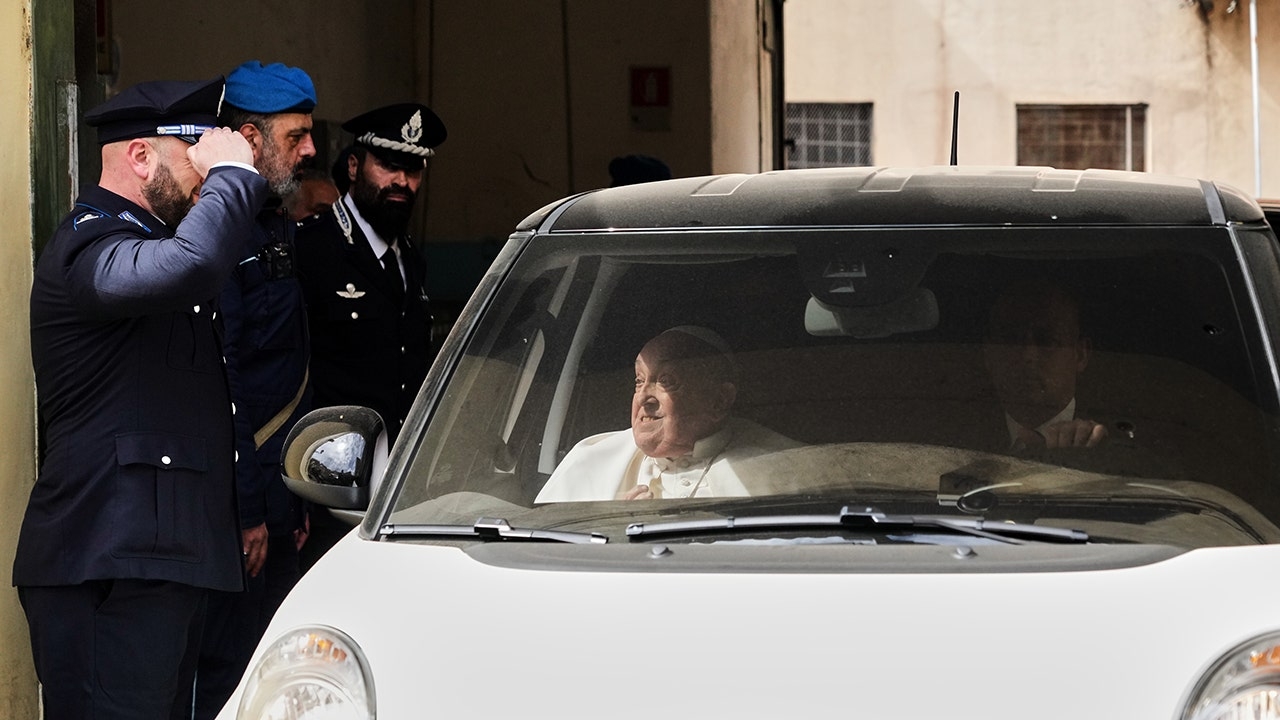 Pope Francis visits Rome prison during Holy Week