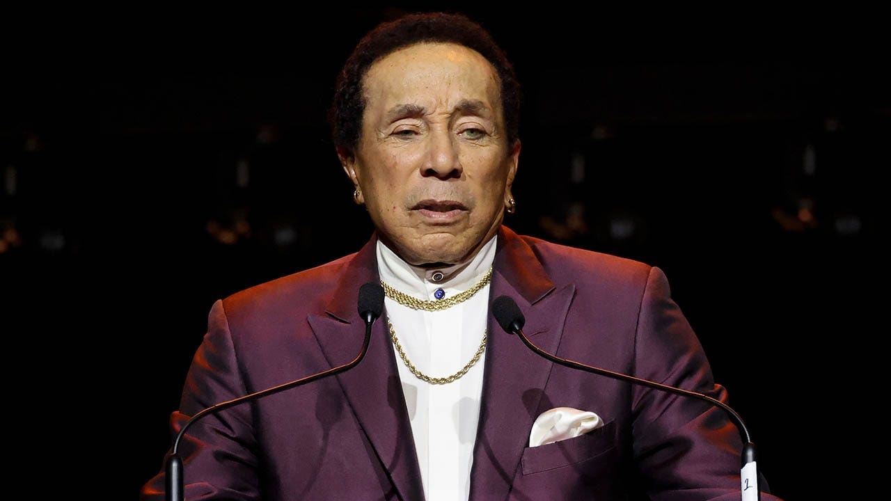 Smokey Robinson faces new scrutiny after 2015 sexual assault investigation closed
