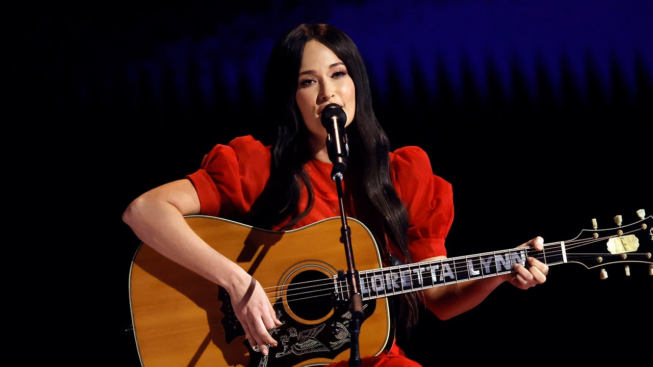 Kacey Musgraves defends traditional country music, says it's not as easy as it seems