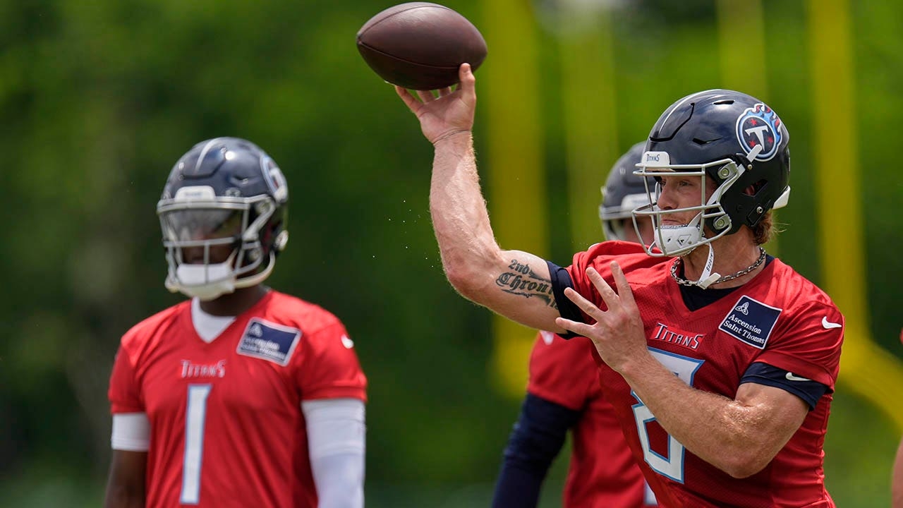 Will Levis says losing Titans' starting job to Cam Ward 'sucks,' but he's staying positive