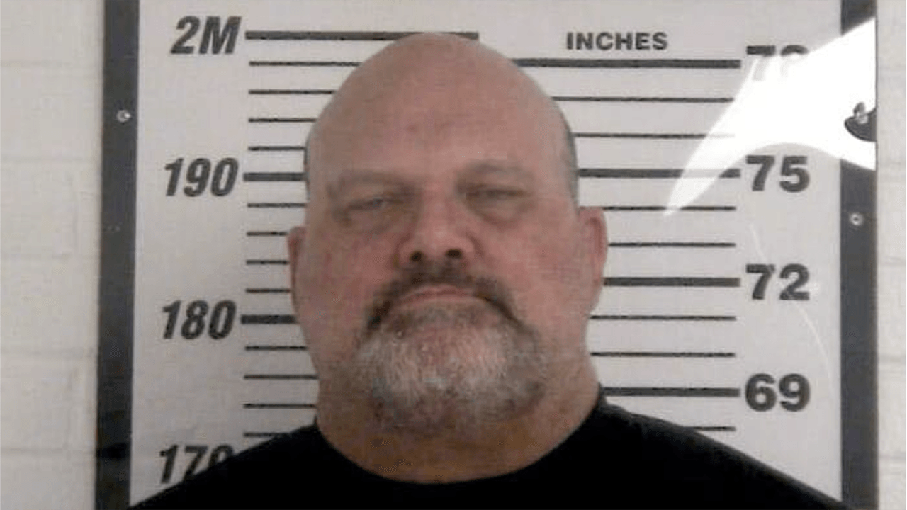 Ex-WWE wrestler accused of attempting to buy child porn