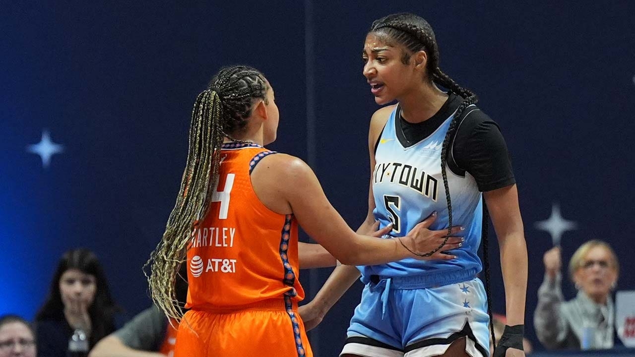 Angel Reese shoves Sun player after getting hair pulled going for rebound; secures first triple-double