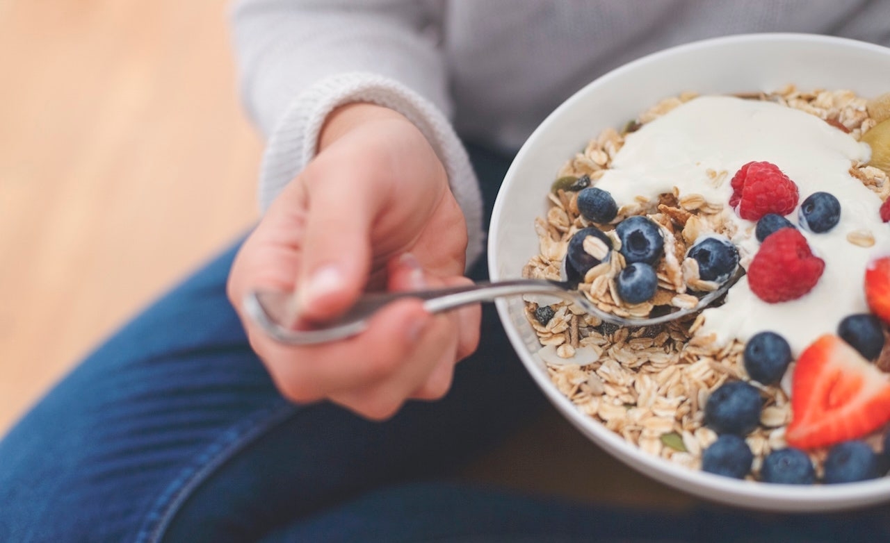 Carbohydrates and fiber linked to healthier aging in some groups, study finds