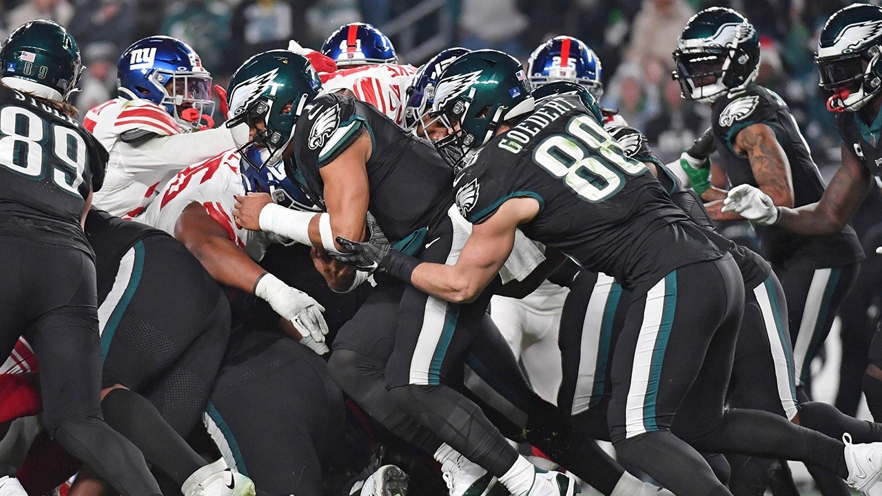 Eagles' Dallas Goedert on 'tush push' staying in NFL: 'They're just not as successful'