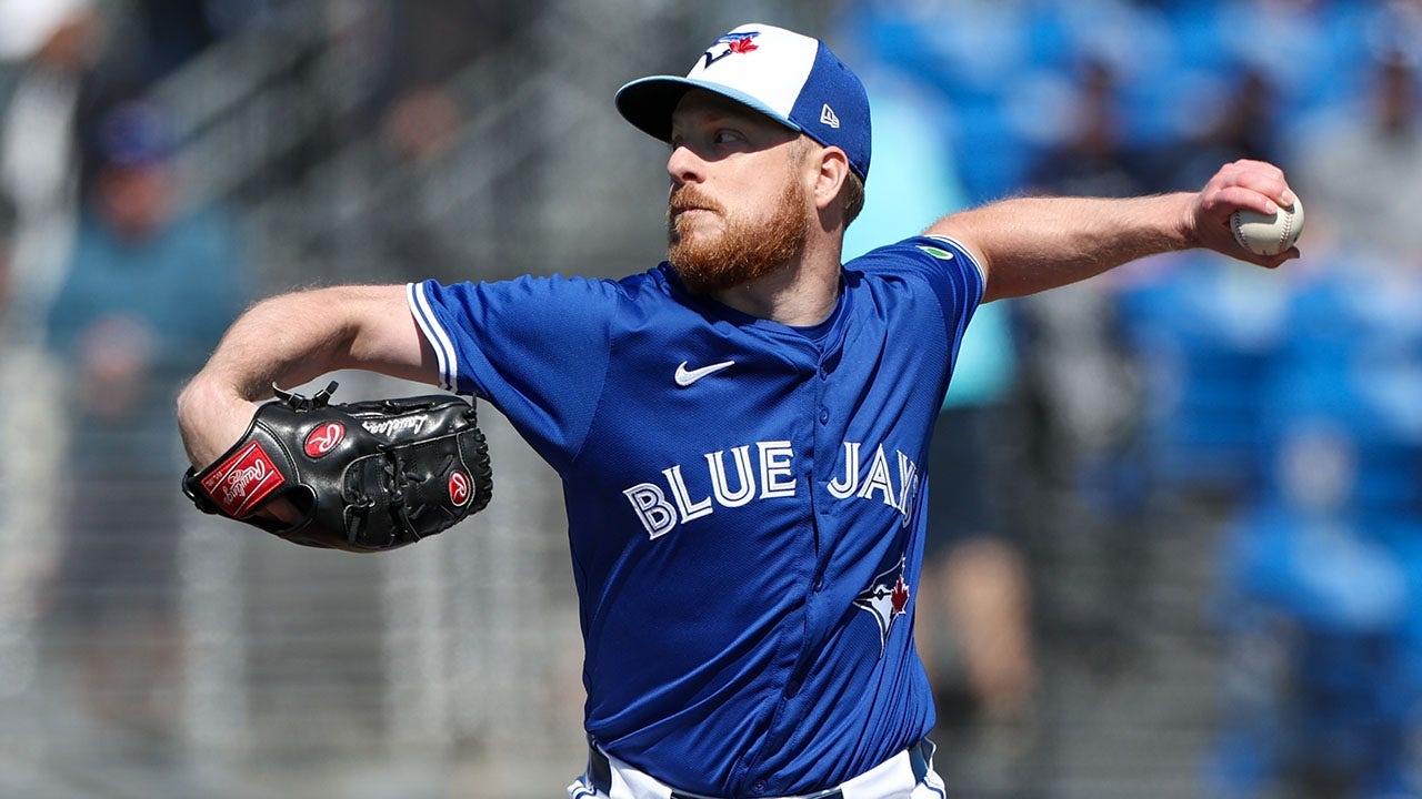 Mets' newest pitcher captures attention of baseball fans